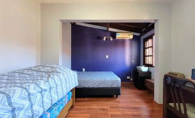 Venta casa 4 amb cochera jardín acepta permuta