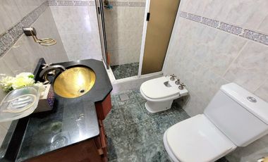 Venta casa 4 amb cochera jardín acepta permuta