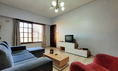 Venta casa 4 amb cochera jardín acepta permuta