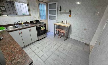 PH 3 AMB TIPO CASA AL FRENTE QUINCHO Y PARRILLA