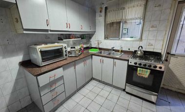 PH 3 AMB TIPO CASA AL FRENTE QUINCHO Y PARRILLA