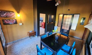 CASA 5 AMBIENTES EN VENTA MONTE GRANDE