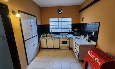 CASA 5 AMBIENTES EN VENTA MONTE GRANDE