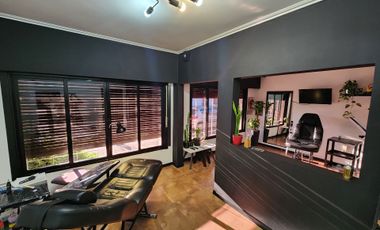 CASA 5 AMBIENTES EN VENTA MONTE GRANDE