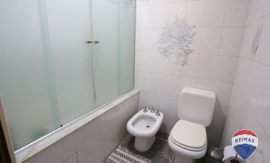 CASA EN VENTA 4 DORMITORIOS MONTE GRANDE