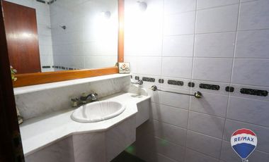CASA EN VENTA 4 DORMITORIOS MONTE GRANDE