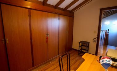 CASA EN VENTA 4 DORMITORIOS MONTE GRANDE