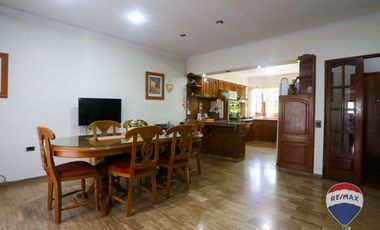 CASA EN VENTA 4 DORMITORIOS MONTE GRANDE