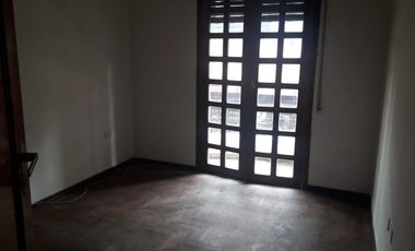DEPARTAMENTO 2 DORMITORIOS CENTRO C/ PATIO INTERNO