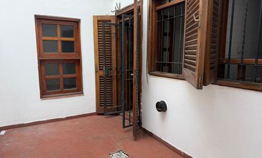 DEPARTAMENTO 2 DORMITORIOS CENTRO C/ PATIO INTERNO