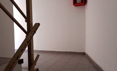 REMAX ALQUILA MONOAMBINETE 26 MTS2