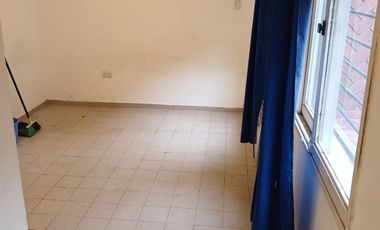 REMAX ALQUILA MONOAMBINETE 26 MTS2