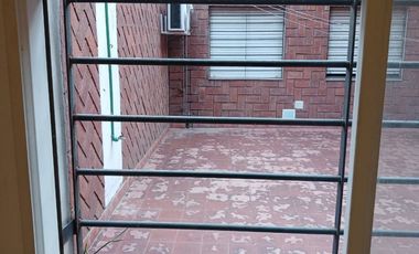 REMAX ALQUILA MONOAMBINETE 26 MTS2