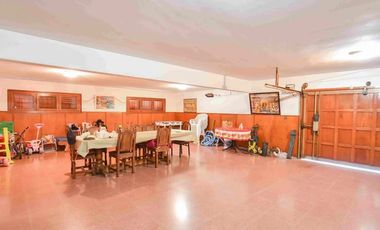 Casa en venta La Plata con pileta, parque