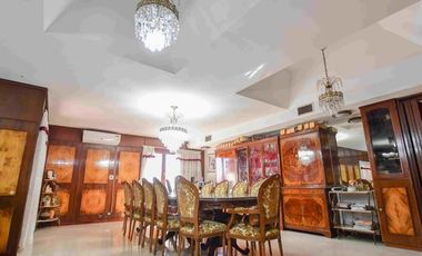 Casa en venta La Plata con pileta, parque
