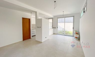 En Venta Dúplex 2 dormi, cochera  a estrenar.