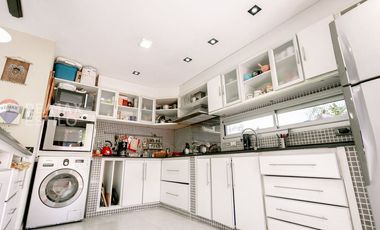 Venta 2 casas en block, 5 dormit 4 baños Ringuelet