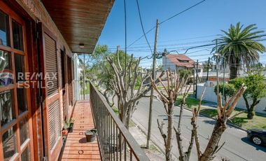 Venta 2 casas en block, 5 dormit 4 baños Ringuelet