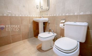 Venta 2 casas en block, 5 dormit 4 baños Ringuelet
