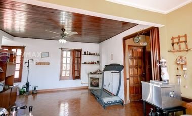 Venta 2 casas en block, 5 dormit 4 baños Ringuelet