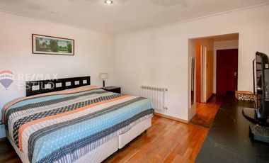 Venta 2 casas en block, 5 dormit 4 baños Ringuelet