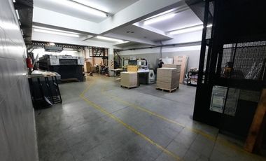 Venta Galpon con local y oficinas Vicente Lopez
