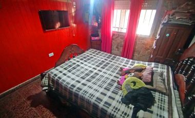 VENTA CASA DOS DORMITORIOS, PILETA Y QUINCHO
