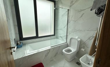 CASA 7 AMBIENTES EN VENTA EN CHACRAS DE LA RESERVA