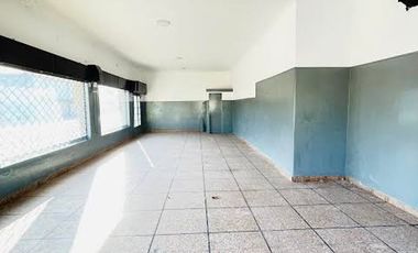 Venta de depto. y local en Jauregui. Lujan