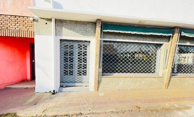 Venta de depto. y local en Jauregui. Lujan