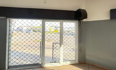 Venta de depto. y local en Jauregui. Lujan