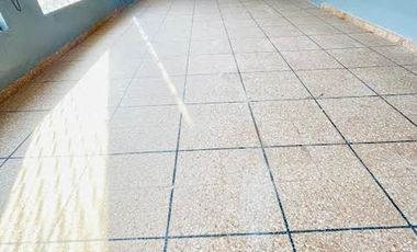 Venta de depto. y local en Jauregui. Lujan