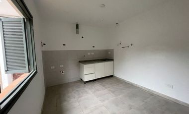 SE ALQUILA DPTO INTERNO PB 1 DORM COCHERA ALBERDI
