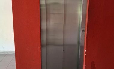 VENTA DOS OFICINAS Y COCHERAS EN NEUQUEN