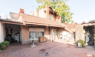 PH 3 AMB C/2 PATIOS Y TERRAZA + DEPTO A RECICLAR