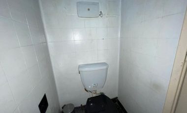CONSULTORIO EN VENTA-AVELLANEDA CENTRO-77M2