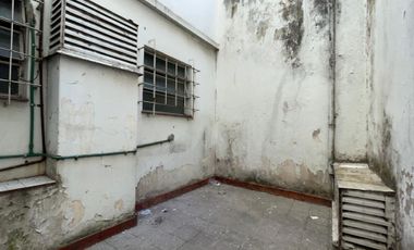 CONSULTORIO EN VENTA-AVELLANEDA CENTRO-77M2