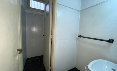 CONSULTORIO EN VENTA-AVELLANEDA CENTRO-77M2