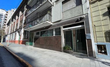 CONSULTORIO EN VENTA-AVELLANEDA CENTRO-77M2
