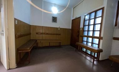 CONSULTORIO EN VENTA-AVELLANEDA CENTRO-77M2