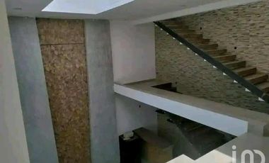 Casa de campo en venta en La Palma con vista al LAGO, a solo 18 minutos de Morelia