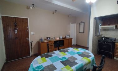 Venta ph tipo casa 3 ambientes Mataderos