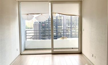 Departamento en Arriendo en Vicuña Mackenna, Metro Irarrazabal J80