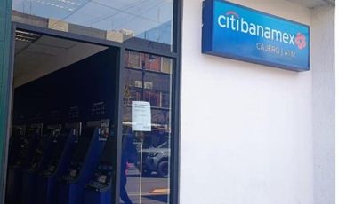 RENTA LOCAL EN GRAND PLAZA TOLUCA