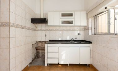 VENTA CASA EN MATADEROS 3 AMB COCHERA - PERMUTA