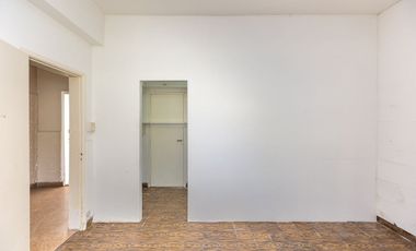 VENTA CASA EN MATADEROS 3 AMB COCHERA - PERMUTA
