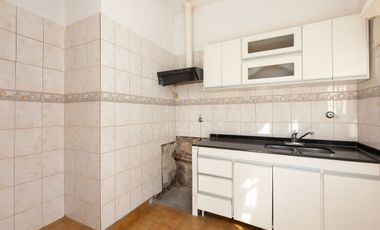 VENTA CASA EN MATADEROS 3 AMB COCHERA - PERMUTA