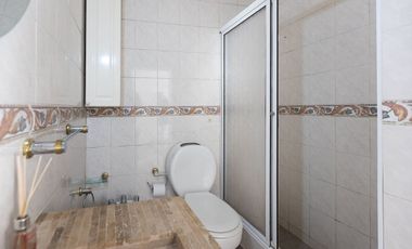 VENTA CASA EN MATADEROS 3 AMB COCHERA - PERMUTA