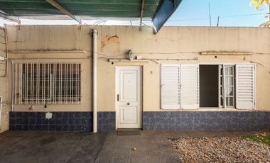 VENTA CASA EN MATADEROS 3 AMB COCHERA - PERMUTA
