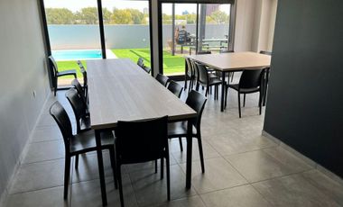 2 AMBIENTES CON HABITACIÓN EN SUITE-FULL AMENITIES